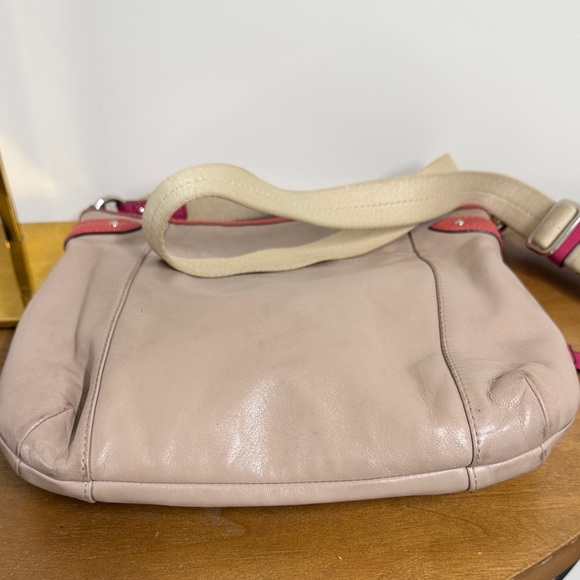 Coach Beige and Red Crossbody Bag - Picture 7 of 12